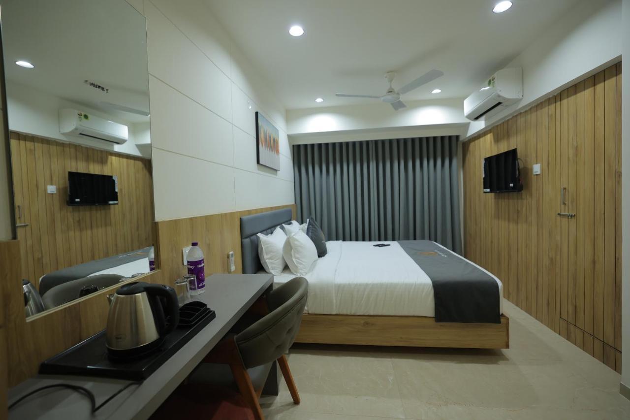 Hotel Shayan Inn Rajkot Exterior foto