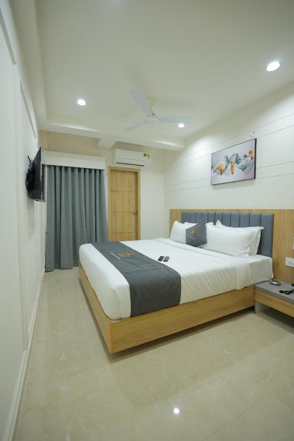 Hotel Shayan Inn Rajkot Exterior foto